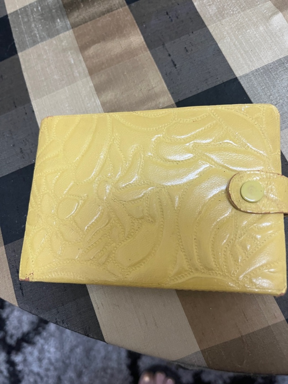 Source Unknown  Vintage Yellow Embossed Leather Snap Wallet